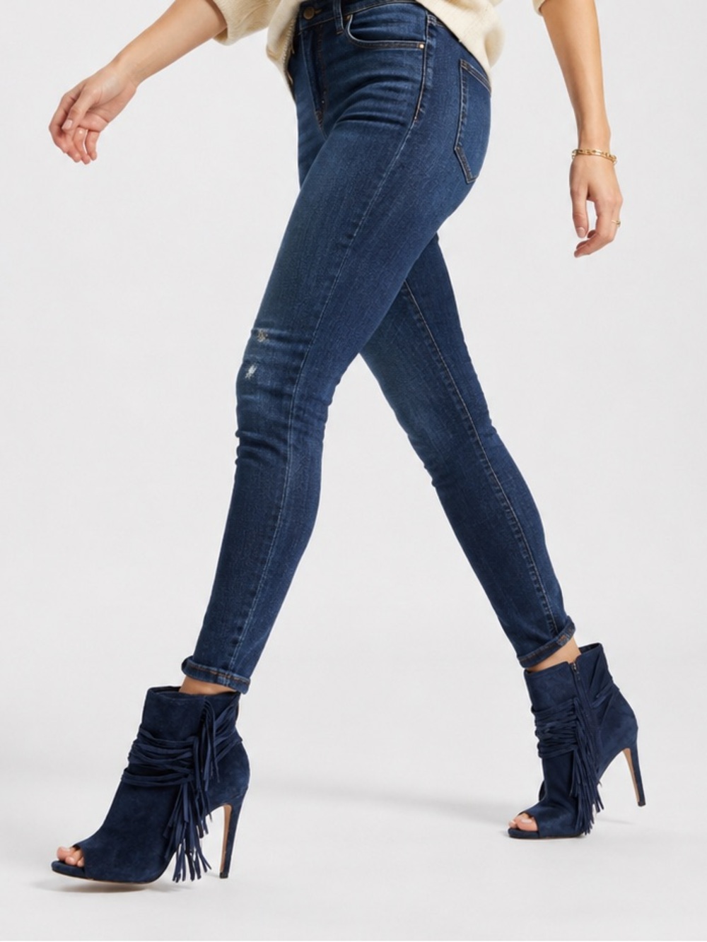 Vince Camuto Ferdinand Navy Suede Peep-Toe Fringe Ankle Boots Size 8M